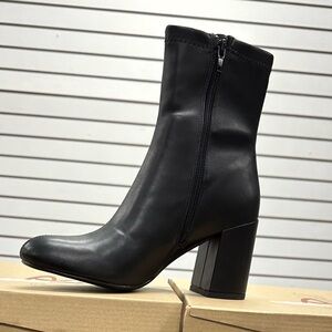 Faux Leather Heeled Boot - Black - Stylish - Casual Formal